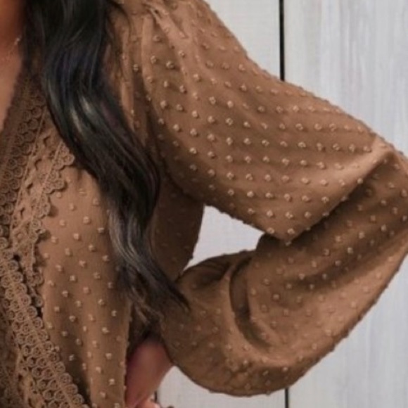 Chocolate Lace Dotted Long Sleeve Flowy Blouse Size XL NEW - Picture 3 of 5